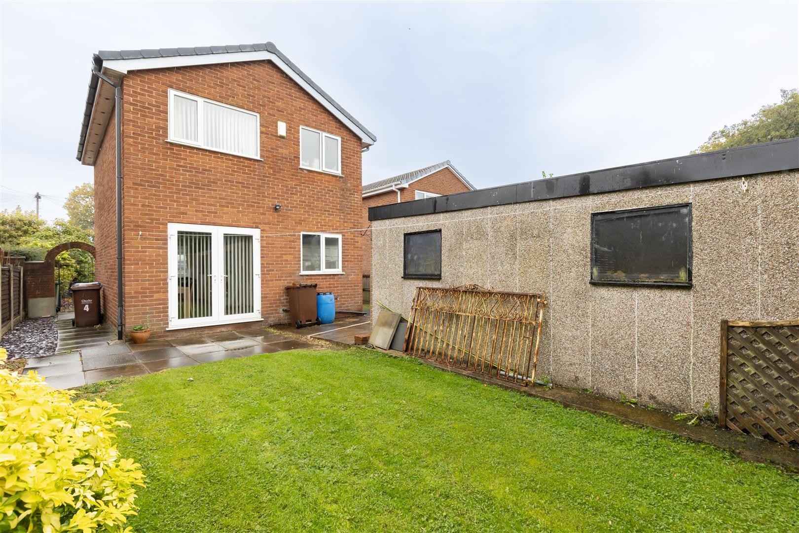 3 bed property in Brookside, Chorley